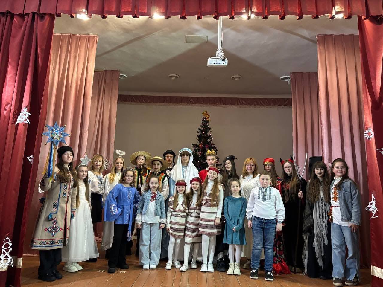 До наступного Різдва! 1 622784726 1339002798258968 7903564545844913439 n