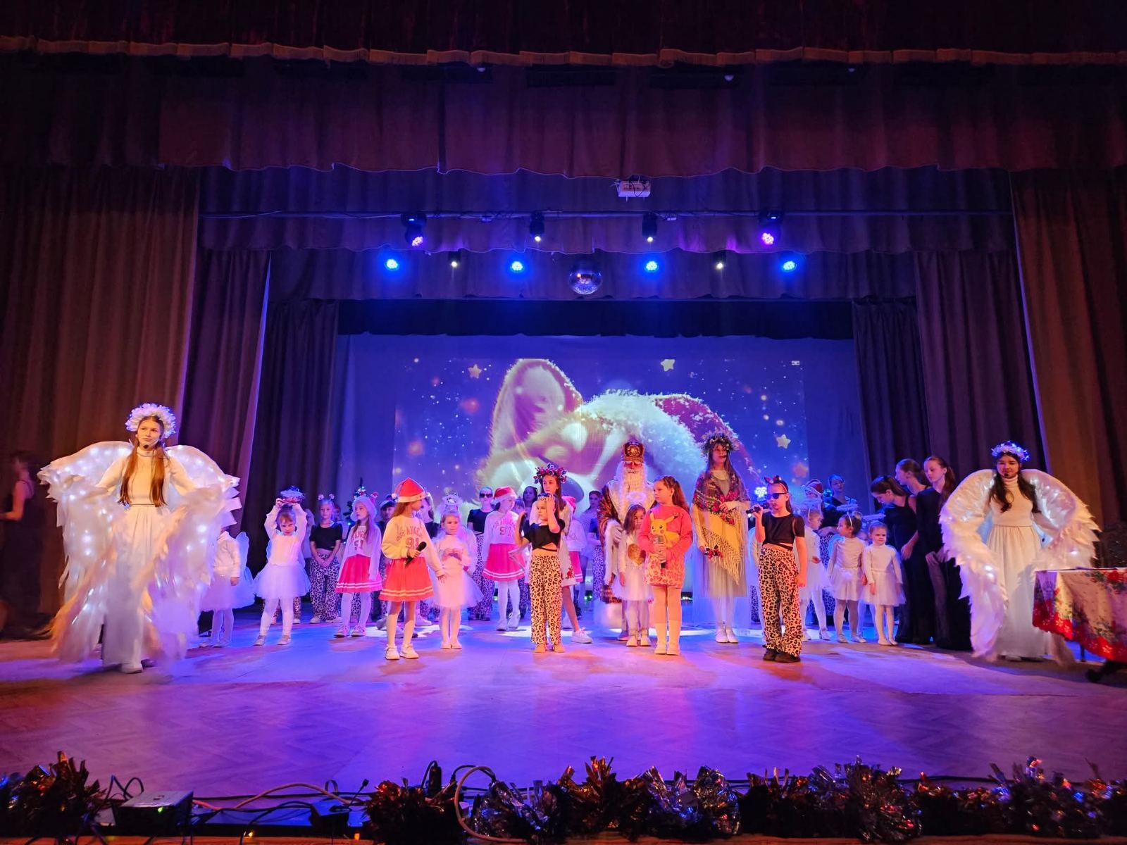 0 02 05 203c5e8aeb3d619881efc28a2699e4d41da6d7d06cbfdddce9121f7119849579 3f41d1bcbc979789