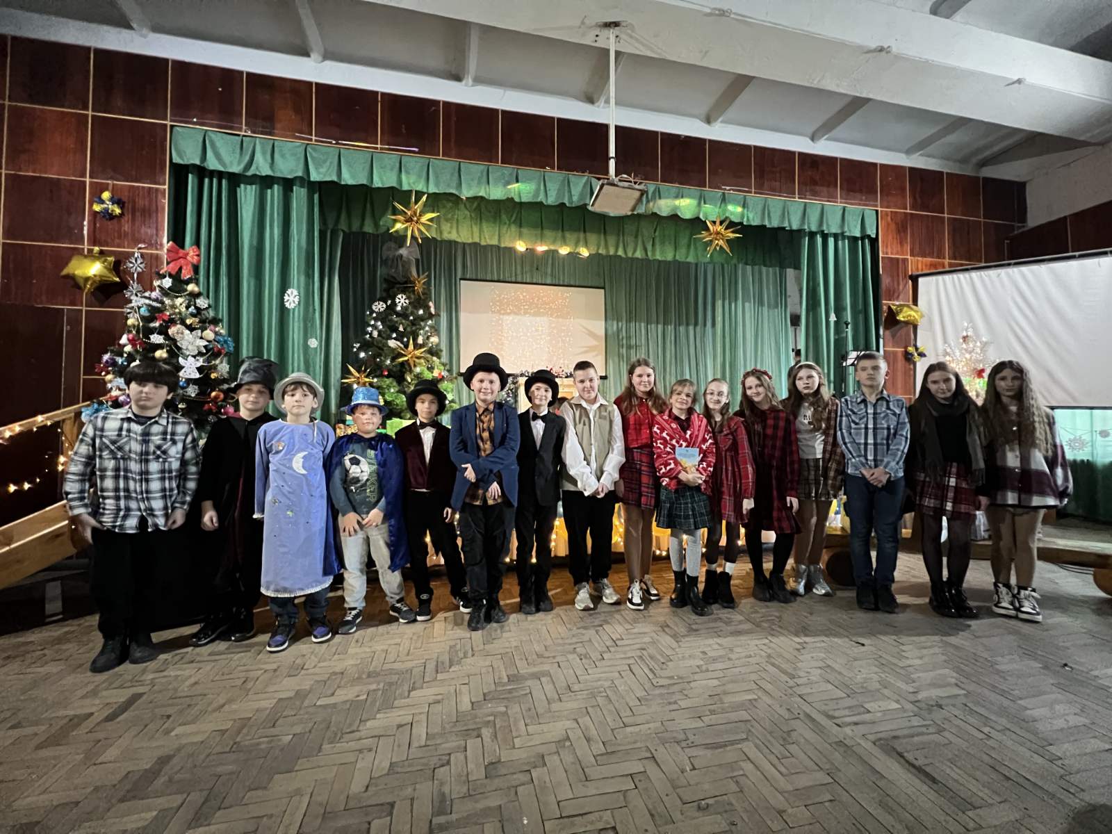 Англомовний фестиваль «Language is the key to the world» 6 0 02 05 583ddc4dbf4deb8ec1073e06cdb97e5282a1c8799eed09ec0787d41bb9508e83 f2baadbed2d9976b