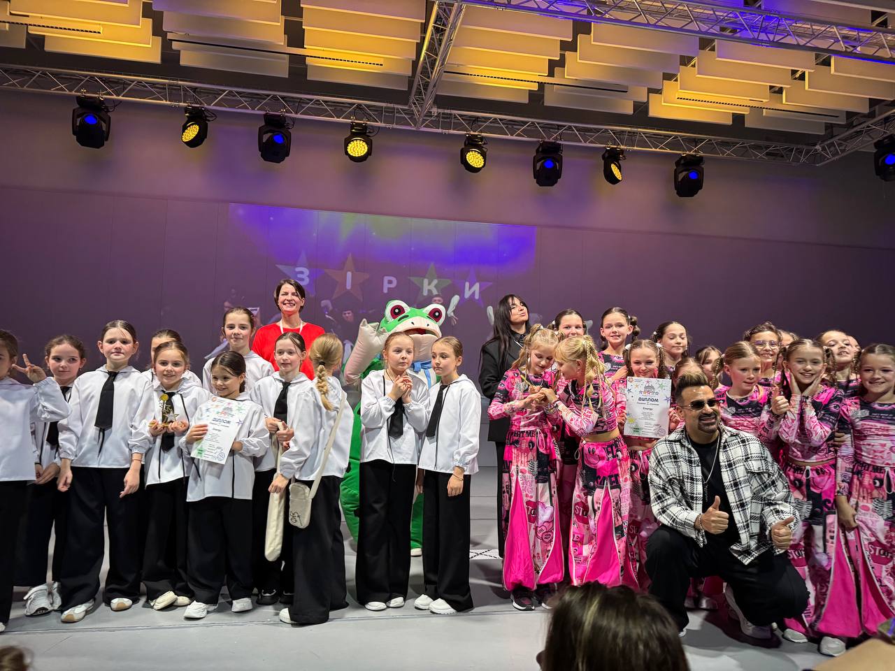 Танцювальні успіхи 5 0 02 05 d823040b464fdc1fc6e9da8a8324814472541316389f913df767d75a6fb418f0 c702baeab72ff242