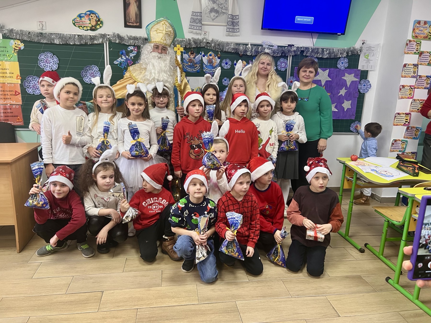 0 02 05 fe5da187dcdd86380e8f569efe8a256690c9eaa0576bb5cf1d7736a6c7813a80 7da5aeb9ba900897